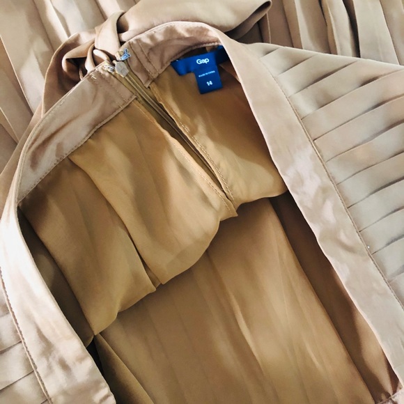 Adorable Gap Skirt - Picture 3 of 4